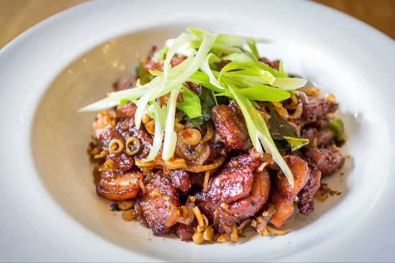Món ba rọi heo rang sả ớt cho cuối tuần
